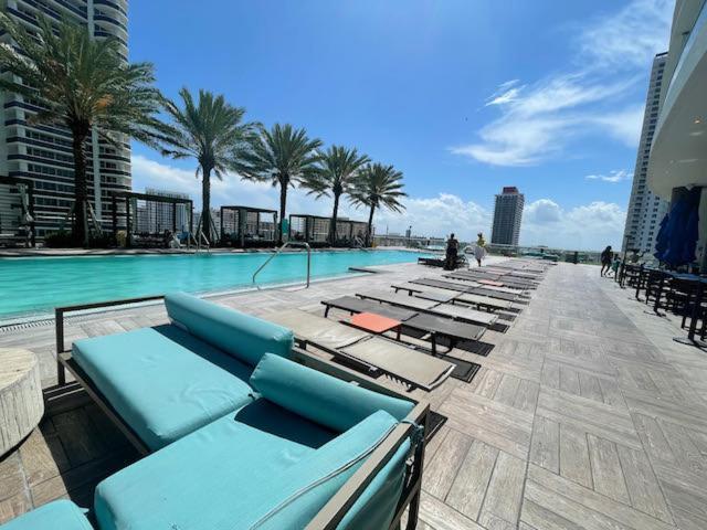 Stay At The Top With Amazing Views By Rent4Us Холивуд Екстериор снимка