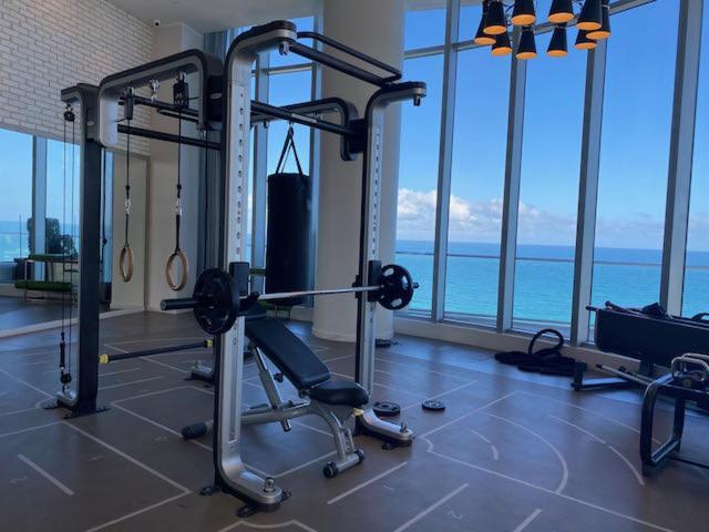 Stay At The Top With Amazing Views By Rent4Us Холивуд Екстериор снимка